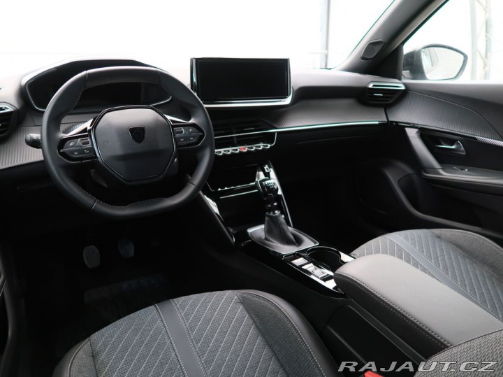 Peugeot 2008 1.2PureTech,74kW,ALLURE,M 1800