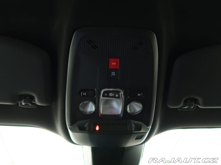 Peugeot 2008 1.2PureTech,74kW,ALLURE,M 1800