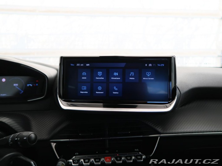 Peugeot 2008 1.2PureTech,74kW,ALLURE,M 1800