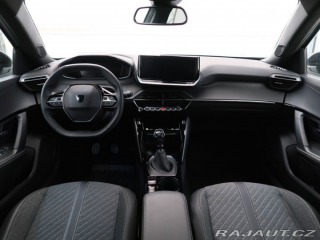 Peugeot 2008 1.2PureTech,74kW,ALLURE,M 1800