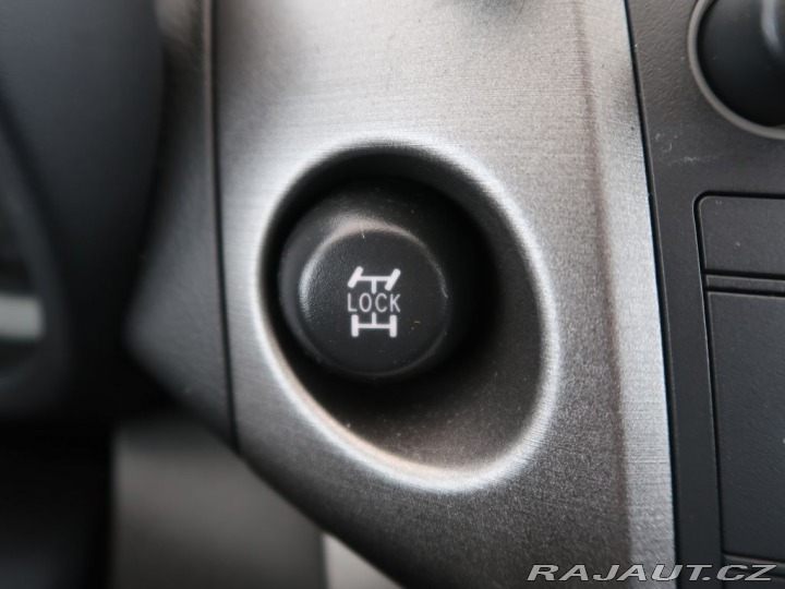 Toyota RAV4 1.8VVT-i,CVT,4x4,ActiveTr 2011