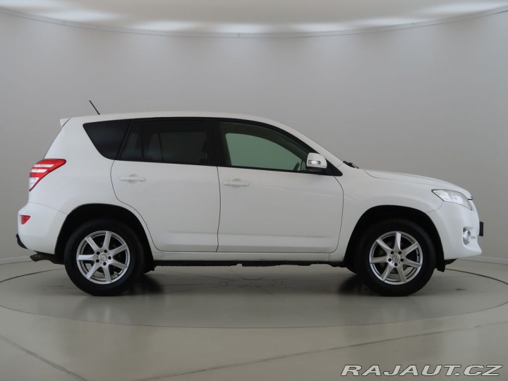 Toyota RAV4 1.8VVT-i,CVT,4x4,ActiveTr 2011