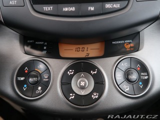 Toyota RAV4 1.8VVT-i,CVT,4x4,ActiveTr 2011