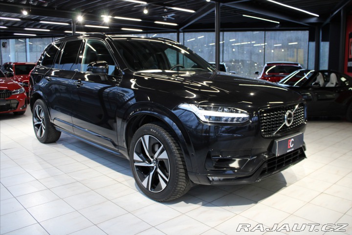 Volvo XC90 B5 AWD 7 míst/PilotAssist 2021
