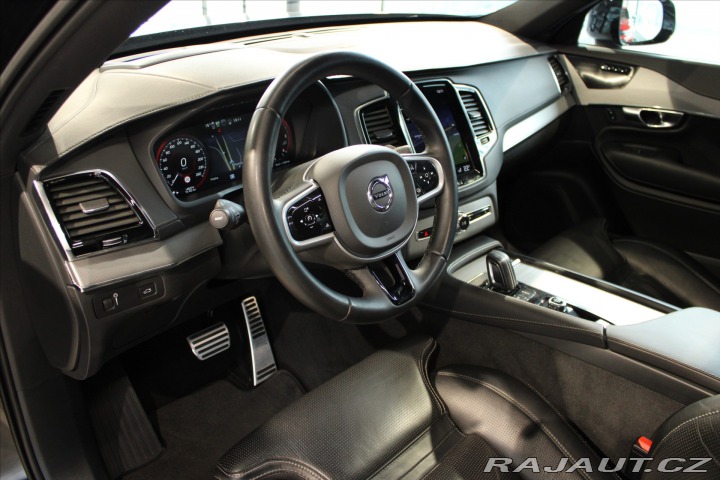 Volvo XC90 B5 AWD 7 míst/PilotAssist 2021