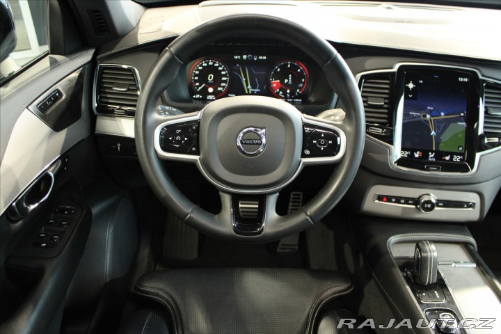 Volvo XC90 B5 AWD 7 míst/PilotAssist 2021