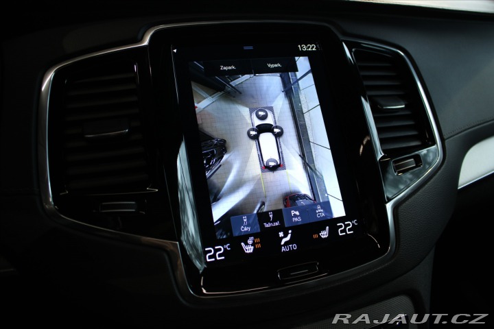 Volvo XC90 B5 AWD 7 míst/PilotAssist 2021