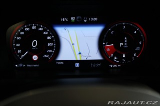 Volvo XC90 B5 AWD 7 míst/PilotAssist 2021
