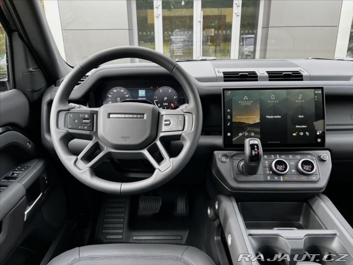 Land Rover Defender 3,0 110 X-Dynamic SE D250 2026