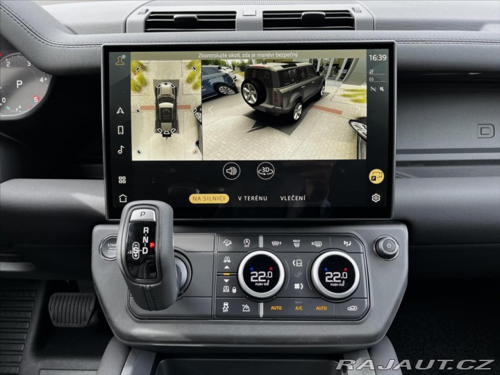 Land Rover Defender 3,0 110 X-Dynamic SE D250 2026