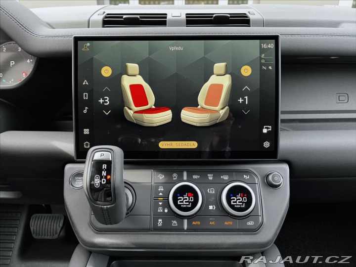 Land Rover Defender 3,0 110 X-Dynamic SE D250 2026