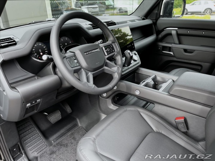 Land Rover Defender 3,0 110 X-Dynamic SE D250 2026