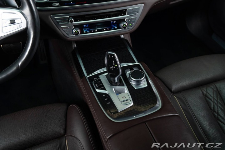 BMW 7 740d xDrive A/T 2019