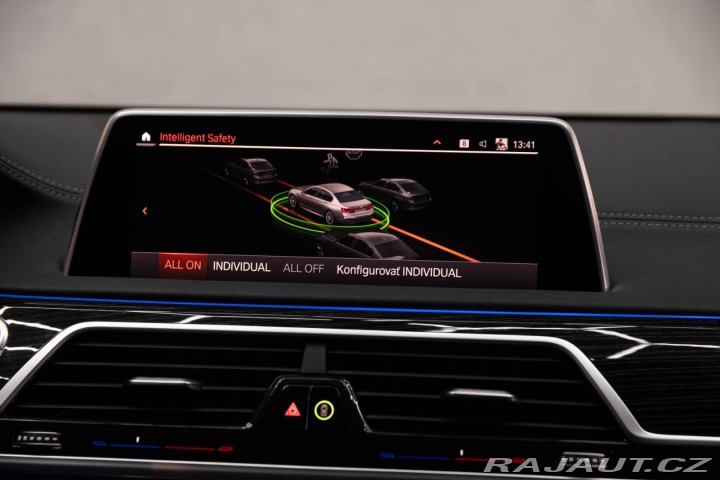 BMW 7 740d xDrive A/T 2019