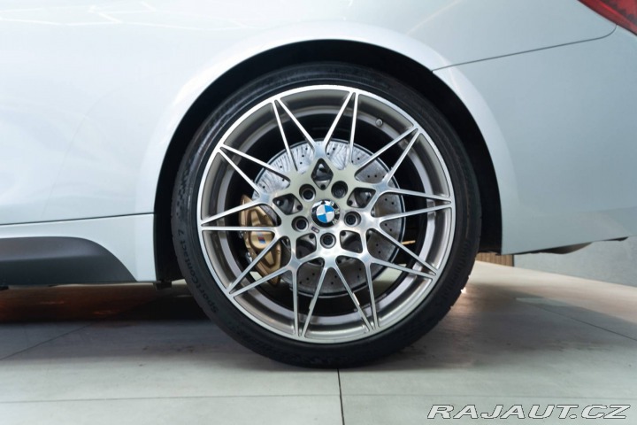 BMW M4 331kW AT7 2016