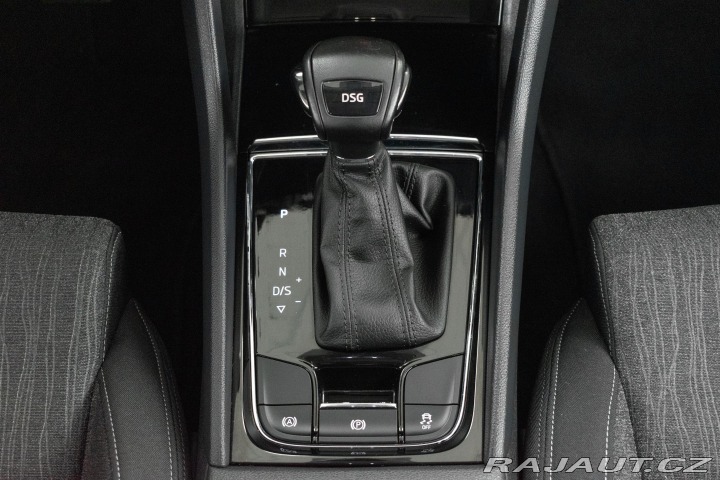 Škoda Karoq 1.6 TDI STYLE*KAMERA*ACC* 2019