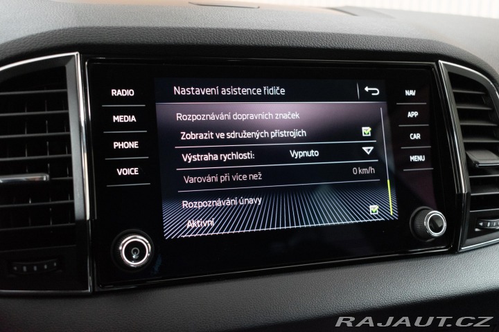 Škoda Karoq 1.6 TDI STYLE*KAMERA*ACC* 2019