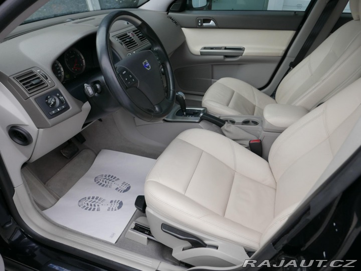 Volvo V50 2,5 T5 AWD Automat REZERV 2007