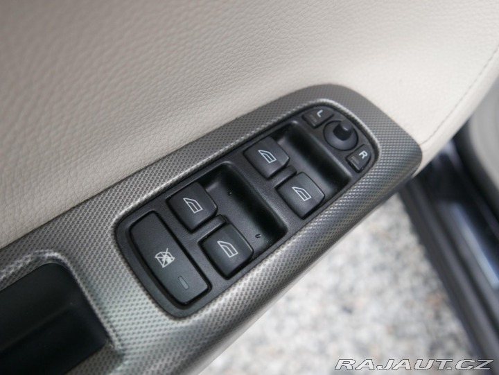 Volvo V50 2,5 T5 AWD Automat REZERV 2007