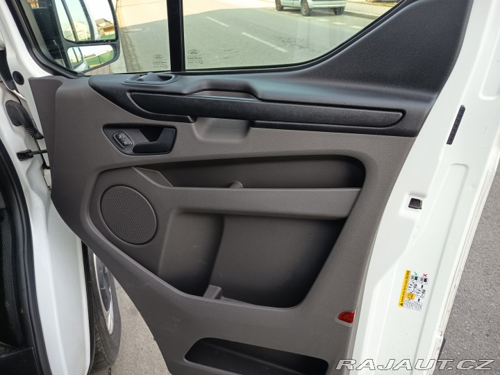 Ford Transit Custom 2,0TDCi 3-mistný 112TKM 2019
