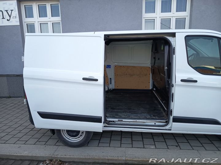Ford Transit Custom 2,0TDCi 3-mistný 112TKM 2019