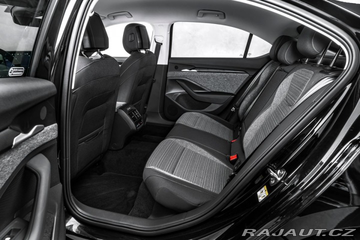 Škoda Superb 2,0 TDI DSG LED Masáž taž 2025