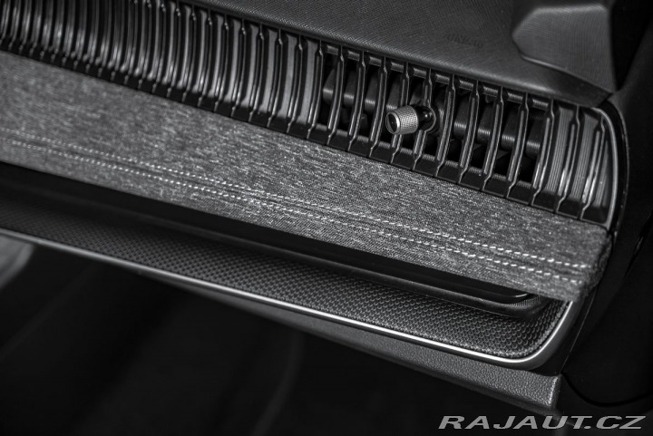 Škoda Superb 2,0 TDI DSG LED Masáž taž 2025