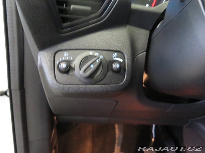 Ford Kuga 1.6 EB,klima,tažné,výhřev 2013