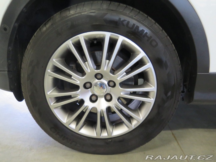 Ford Kuga 1.6 EB,klima,tažné,výhřev 2013