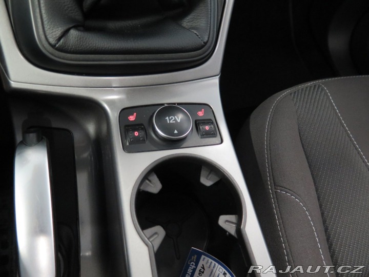 Ford Kuga 1.6 EB,klima,tažné,výhřev 2013