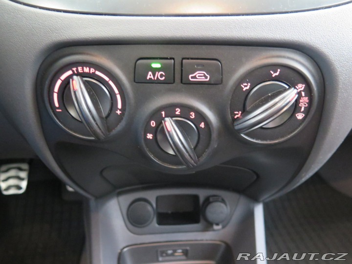 Kia Rio 1.4 16V,klima,servis 2010