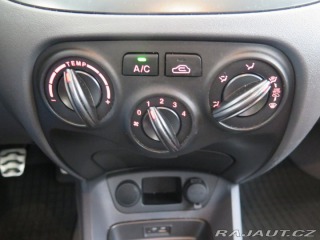 Kia Rio 1.4 16V,klima,servis 2010