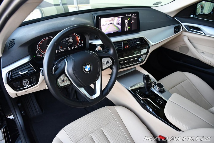 BMW 5 520i SERV.KNÍŽKA KAMERA 1 2022