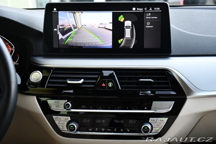 BMW 5 520i SERV.KNÍŽKA KAMERA 1 2022