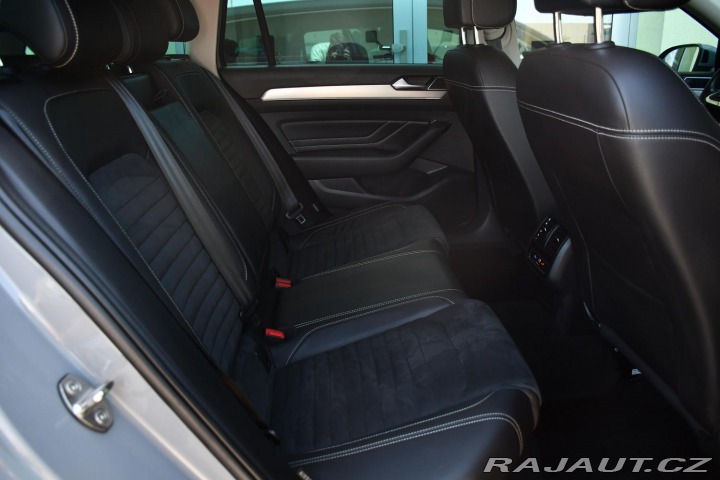 Volkswagen Passat 2.0TDi ELEGANCE KAMERA 1M 2022