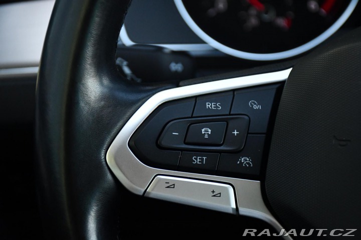 Volkswagen Passat 2.0TDi ELEGANCE KAMERA 1M 2022