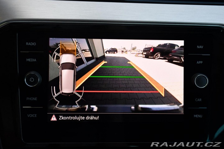 Volkswagen Passat 2.0TDi ELEGANCE KAMERA 1M 2022