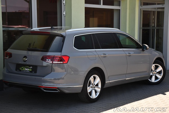 Volkswagen Passat 2.0TDi ELEGANCE KAMERA 1M 2022