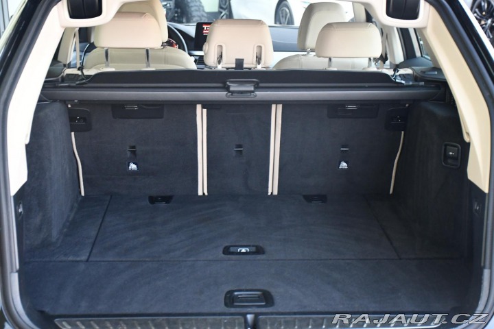 BMW 5 520i SERV.KNÍŽKA KAMERA 1 2022