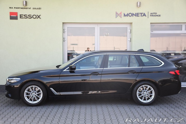 BMW 5 520i SERV.KNÍŽKA KAMERA 1 2022