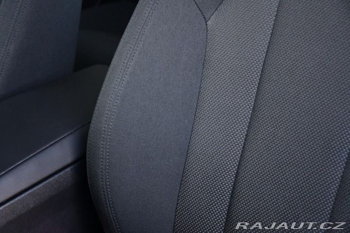 BMW 3 318d SERV.KNÍŽKA 1M ČR 2022