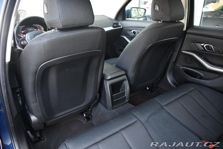 BMW 3 318d SERV.KNÍŽKA 1M ČR 2022