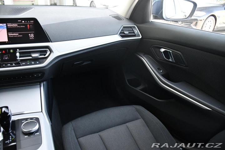 BMW 3 318d SERV.KNÍŽKA REZERVAC 2022