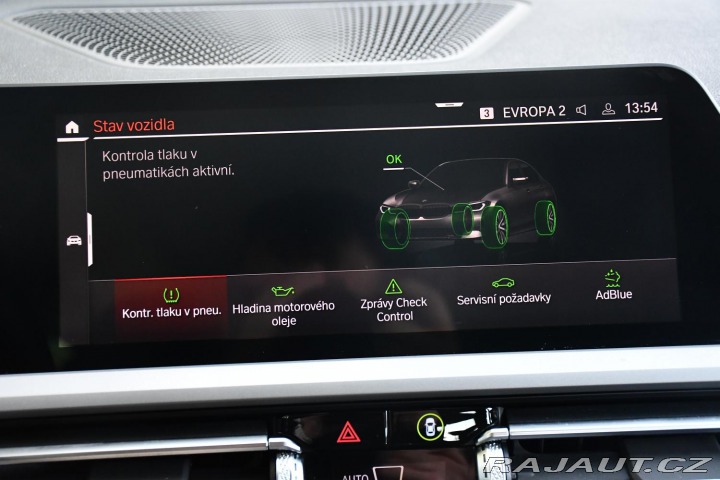 BMW 3 318d SERV.KNÍŽKA 1M ČR 2022