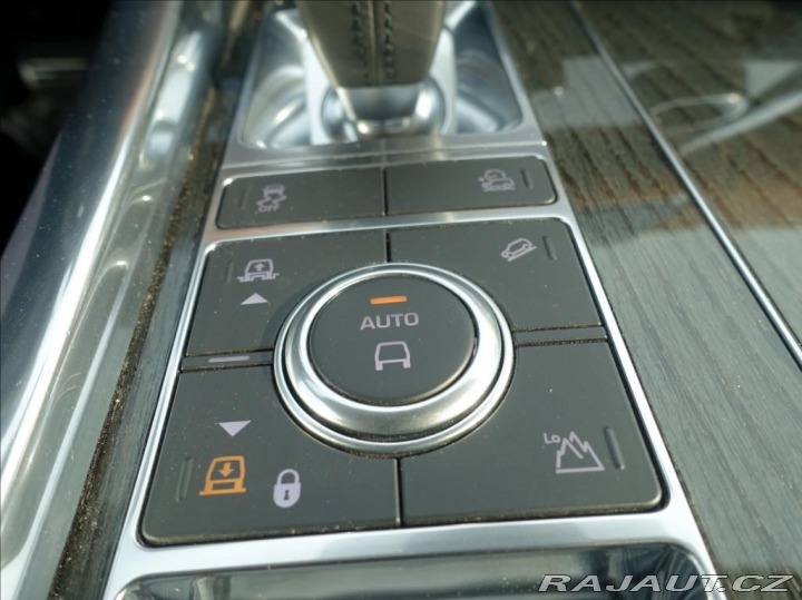 Land Rover Range Rover Sport 3,0 D300 Autobiography ČR 2020