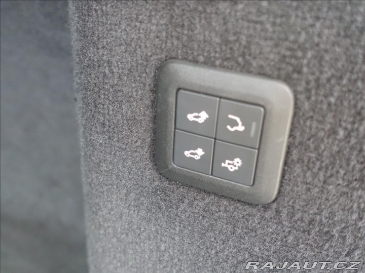 Land Rover Range Rover Sport 3,0 D300 Autobiography ČR 2020