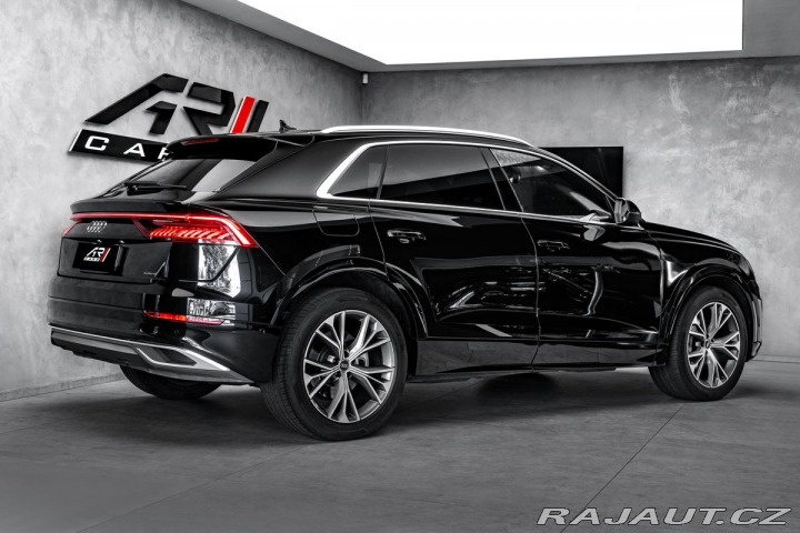 Audi Q8  2023