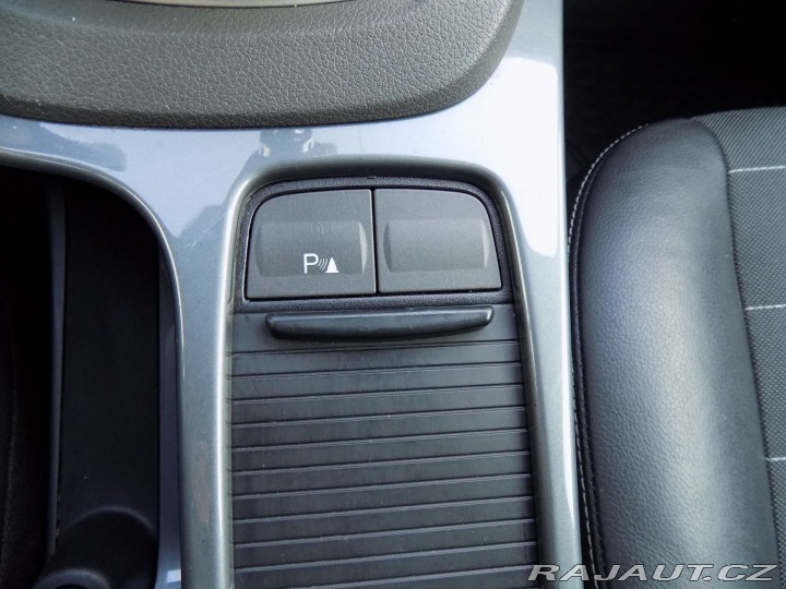 Ford Kuga 2.0TDCi/AWD/LED/Klimatiza 2012