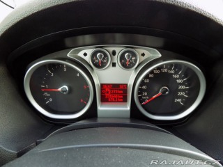 Ford Kuga 2.0TDCi/AWD/LED/Klimatiza 2012