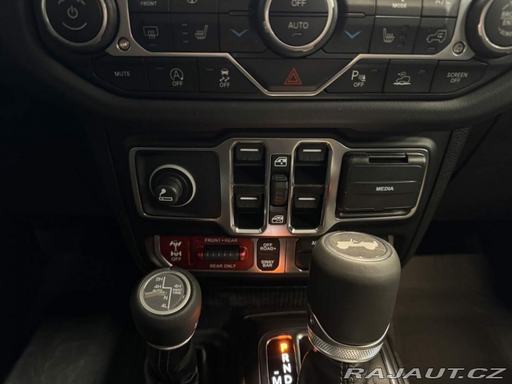 Jeep Wrangler Rubicon 2.0Turbo 272k AT8 2025